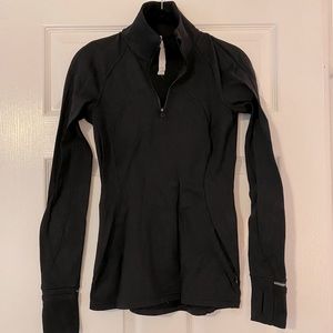 Lululemon Women’s Quarter Zip Size 4